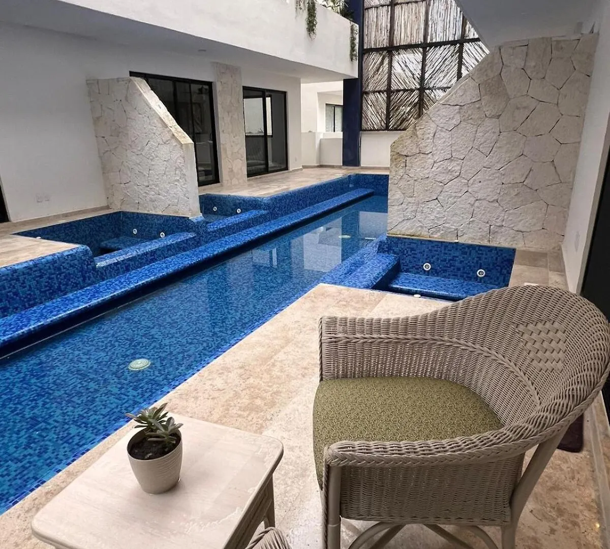 Tulum-Onebedroom-Fastwifi-Pooltable-Privatetub